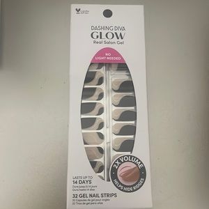 Dashing Diva Glow Real salon Gel Groovy Nights